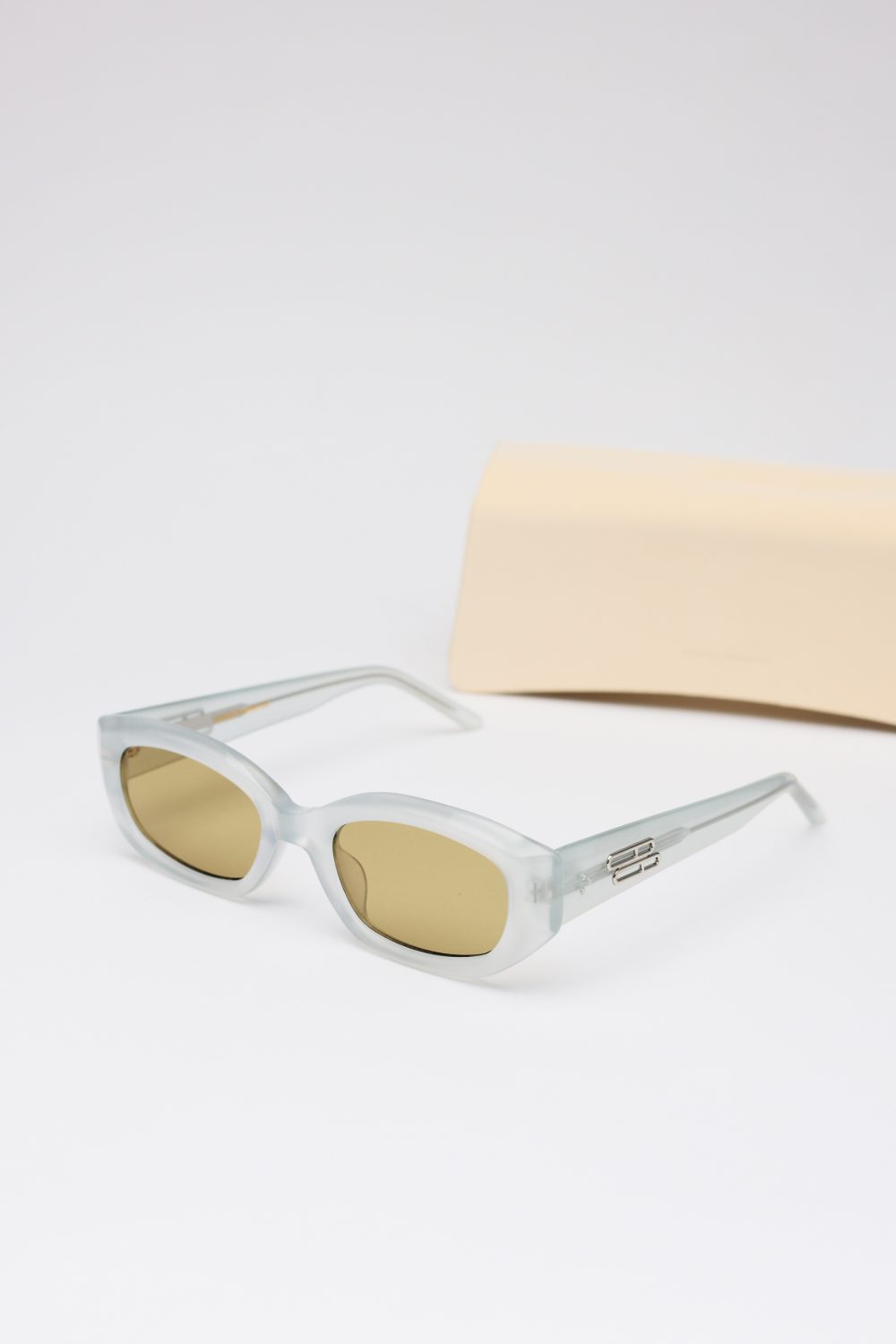 GENTLE MONSTER — NO LOGO STORE