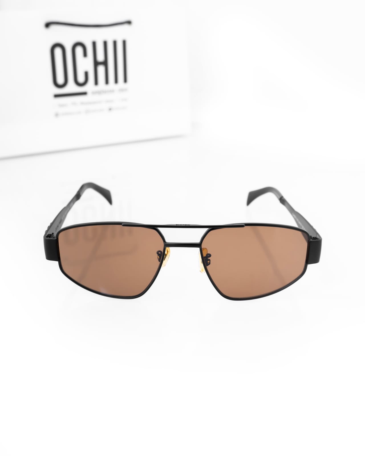 CELINE — NO LOGO STORE