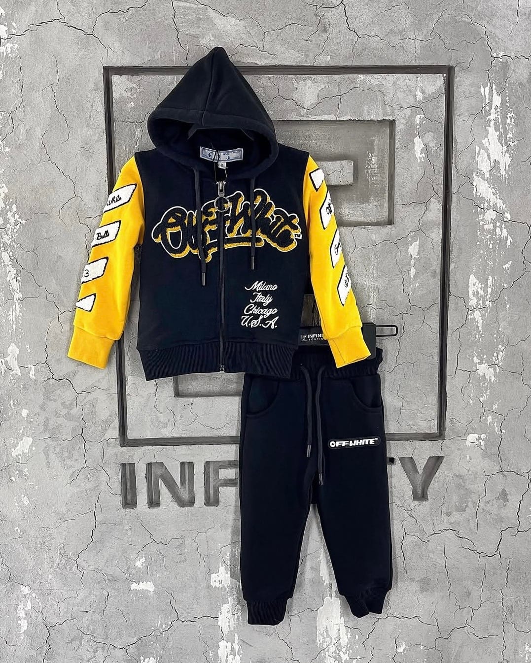 Костюм OFF-WHITE — NO LOGO STORE