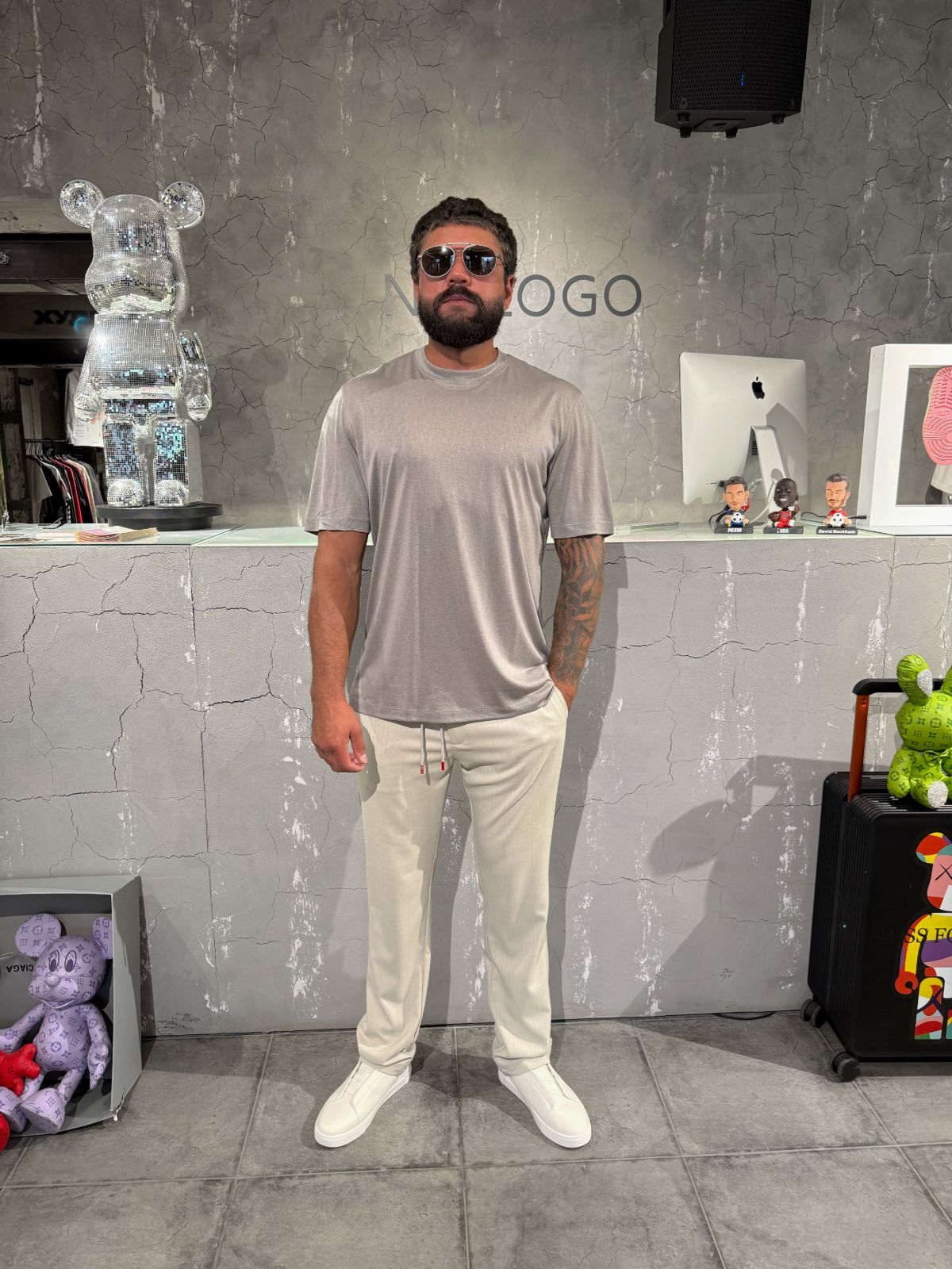 Футболка LORO PIANA — NO LOGO STORE