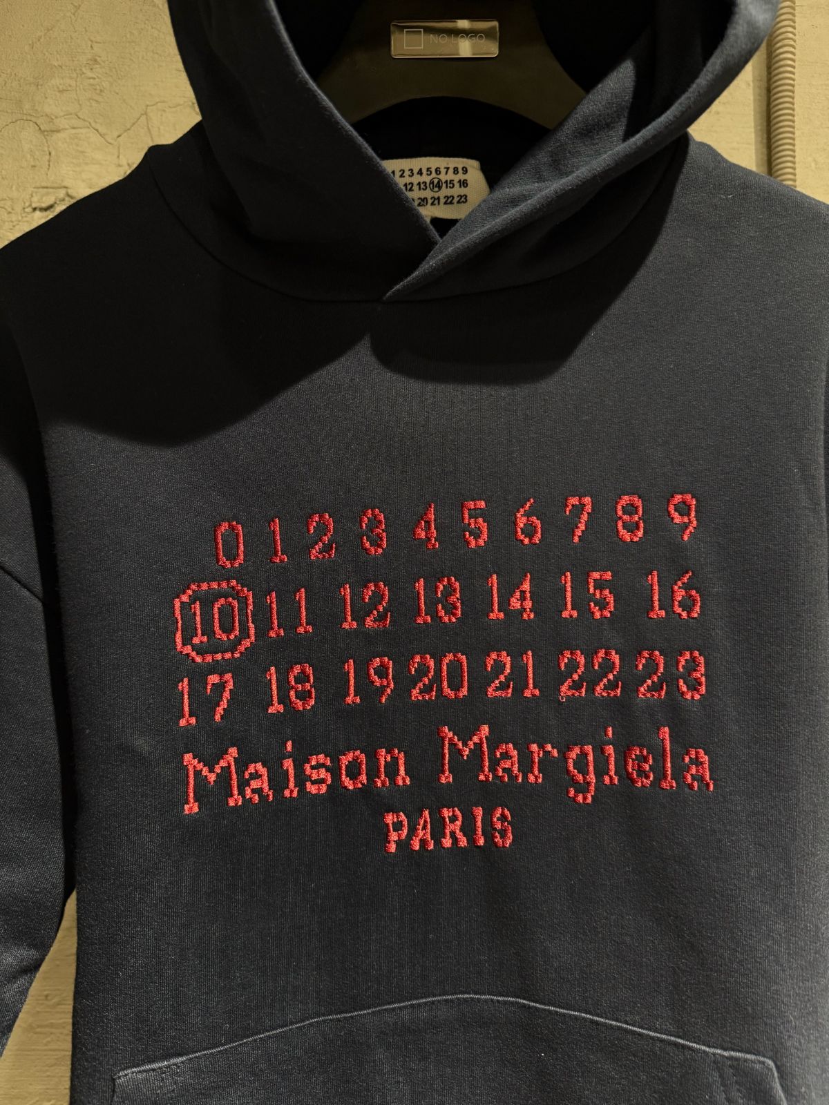Худи MAISON MARGIELA — Мужское, NO LOGO STORE (фото 2)