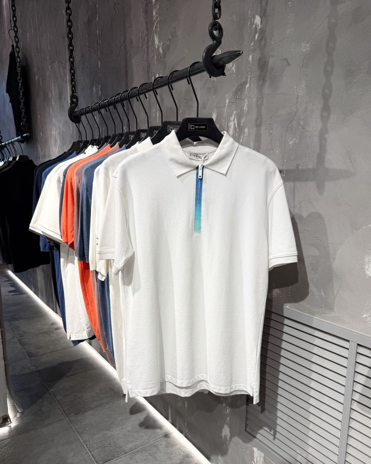 Рубашка-поло GIVENCHY — NO LOGO STORE