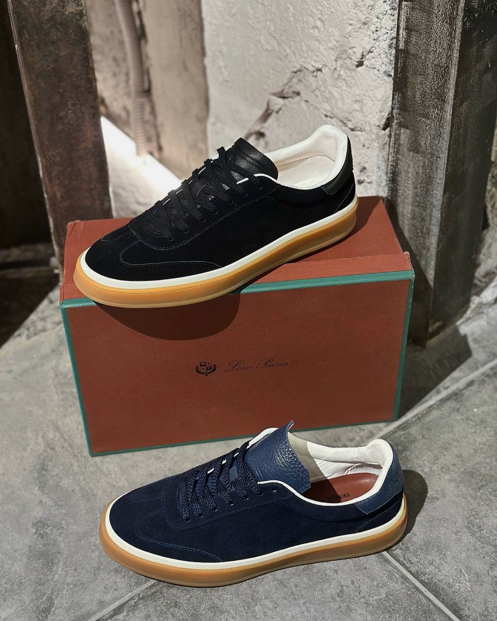 LORO PIANA / DARK BLUE — NO LOGO STORE