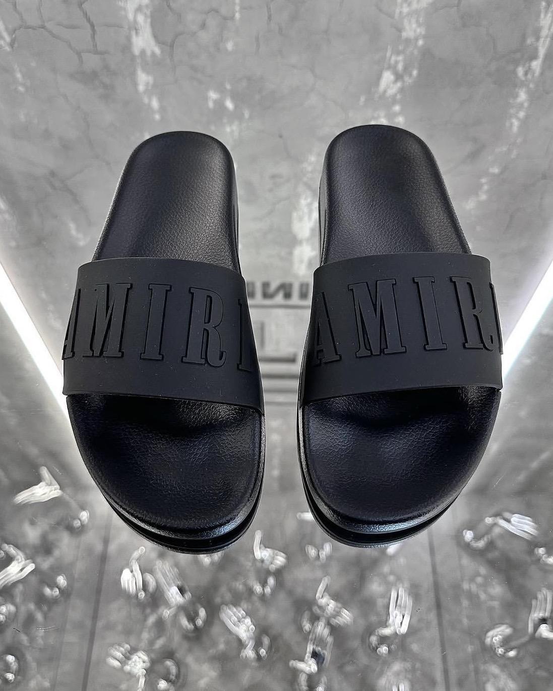 AMIRI — NO LOGO STORE