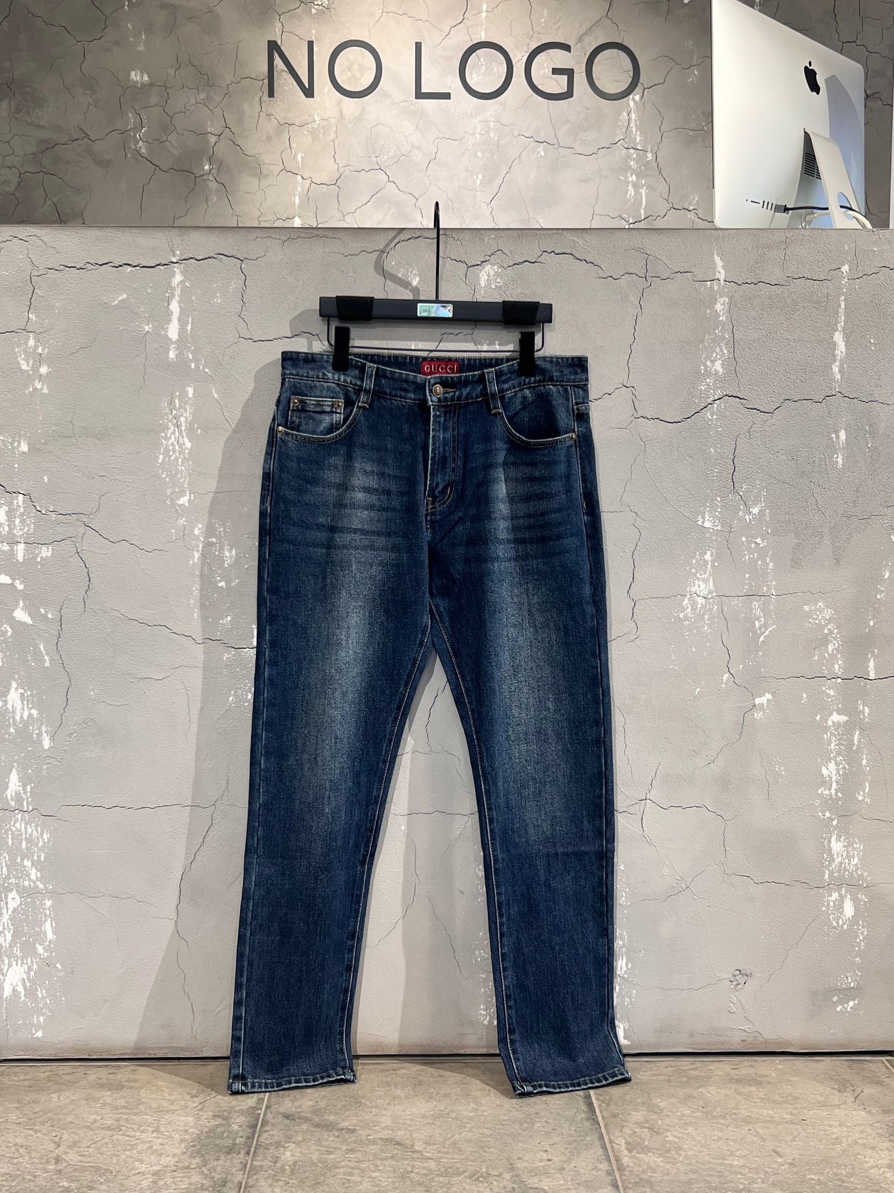 Джинсы GUCCI — NO LOGO STORE