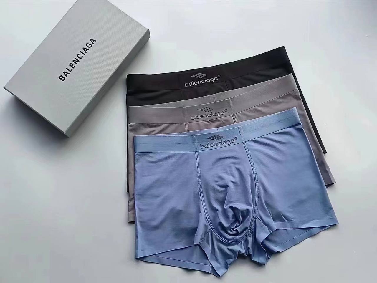 Набор BALENCIAGA — NO LOGO STORE