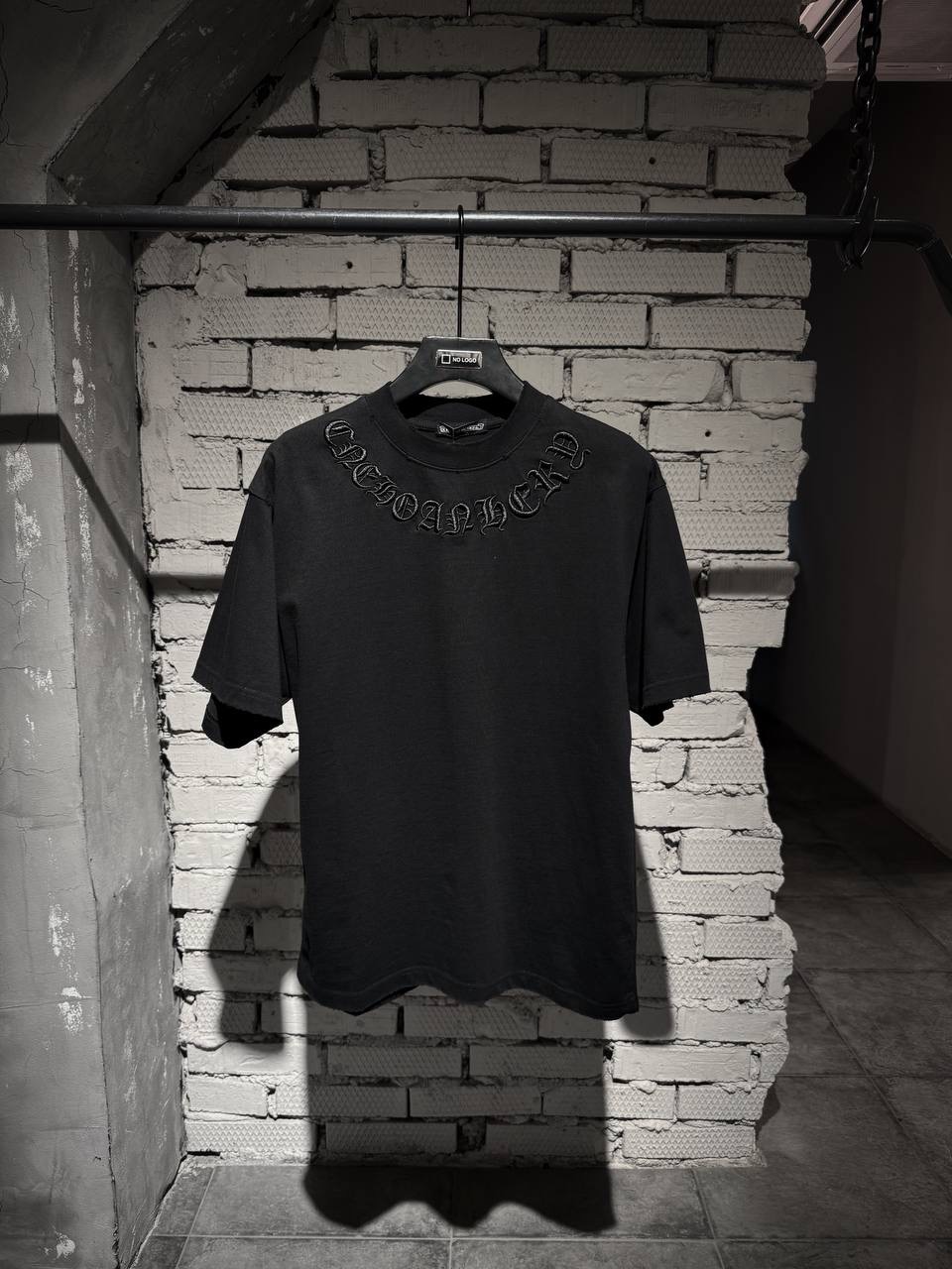 Футболка CHROME HEARTS — NO LOGO STORE