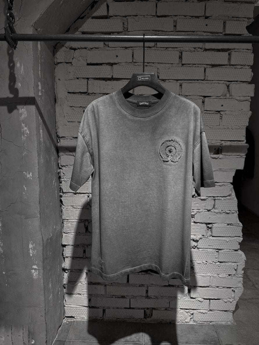 Футболка CHROME HEARTS — NO LOGO STORE