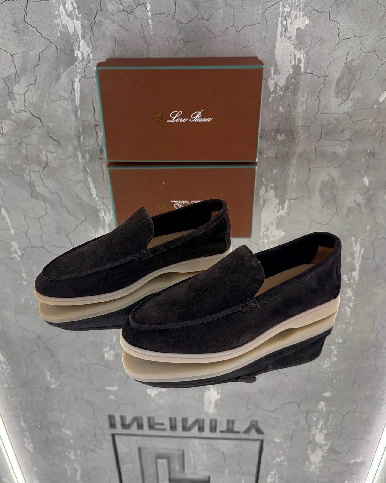 LORO PIANA — NO LOGO STORE