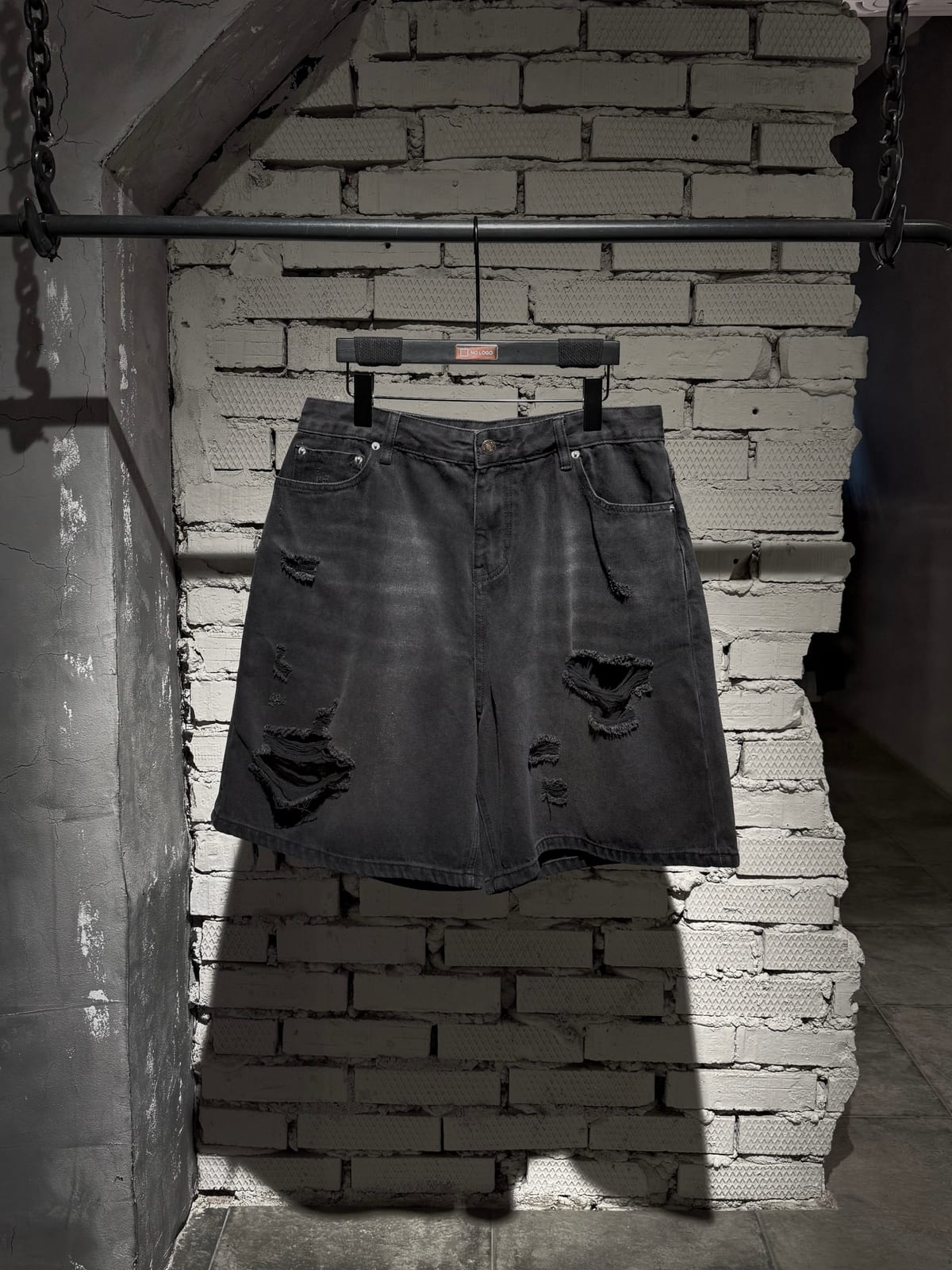 Шорты BALENCIAGA — Мужское, NO LOGO STORE (фото 3)