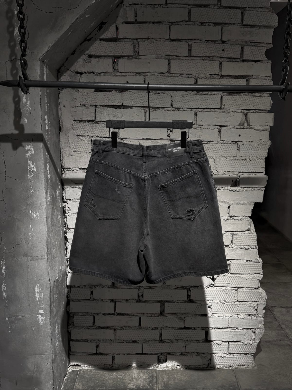 Шорты BALENCIAGA — Мужское, NO LOGO STORE (фото 5)
