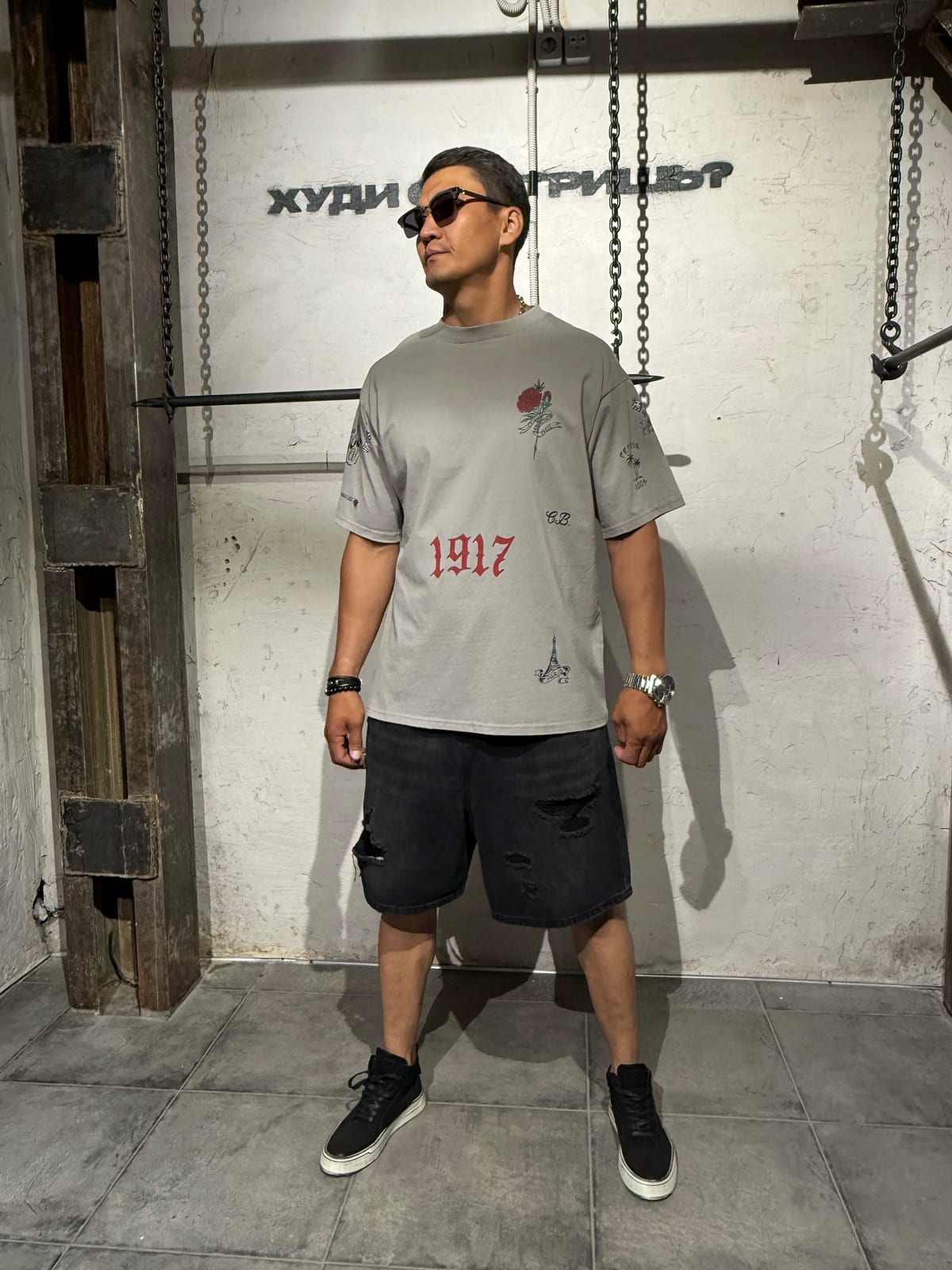 Футболка BALENCIAGA / GREY — Мужское, NO LOGO STORE (фото 3)