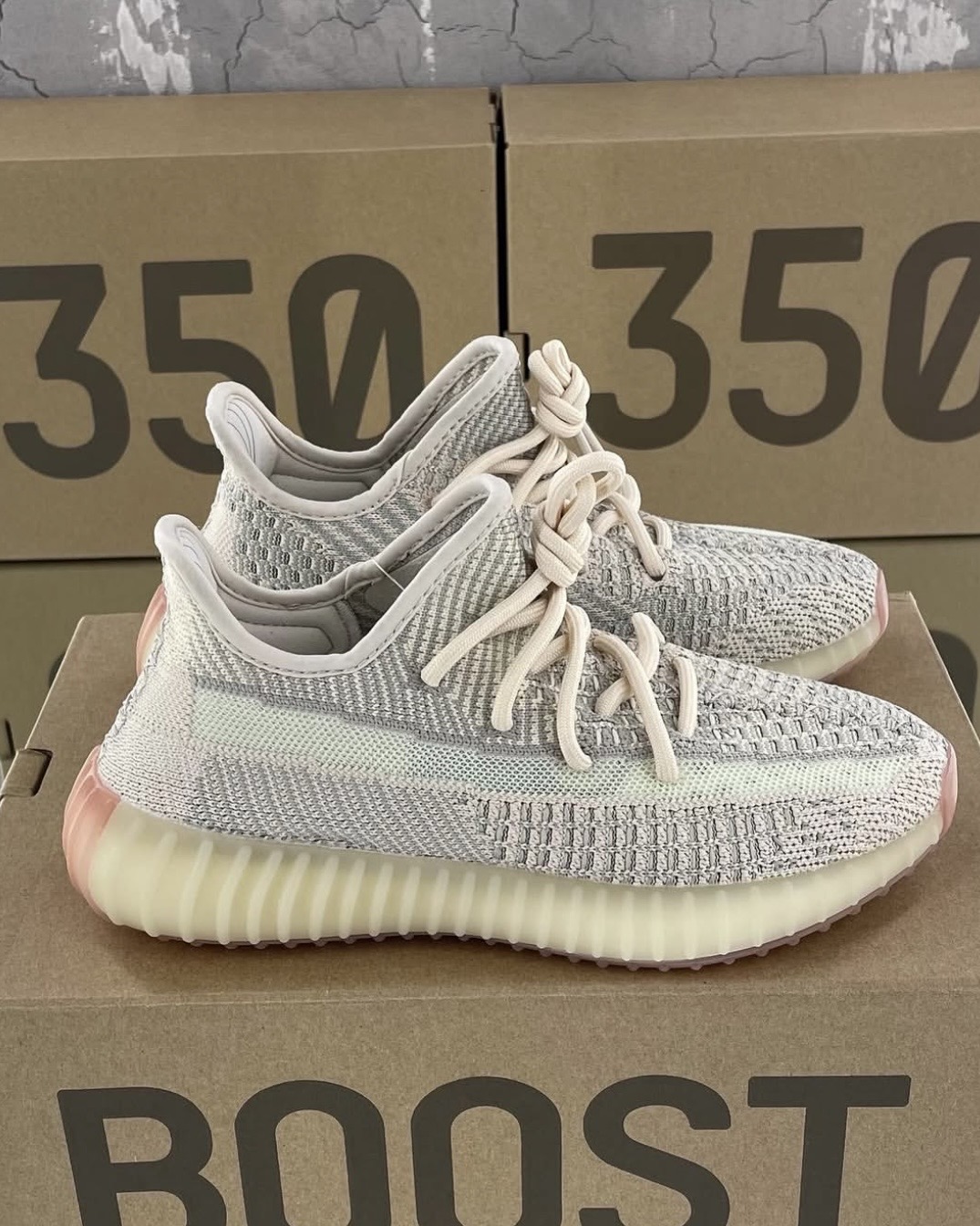 ADIDAS YEEZY BOOST 350 V2 — NO LOGO STORE
