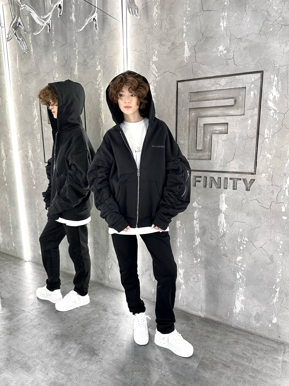 Зип-худи BALENCIAGA — NO LOGO STORE
