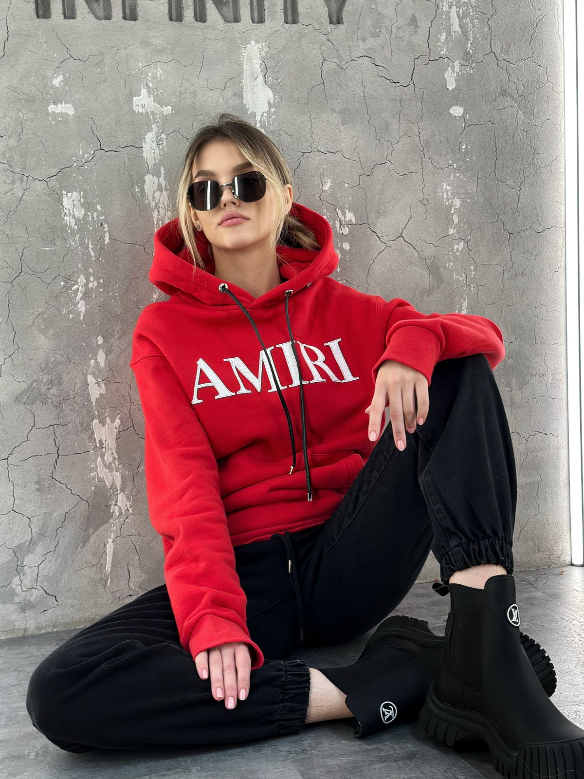 Худи AMIRI — NO LOGO STORE
