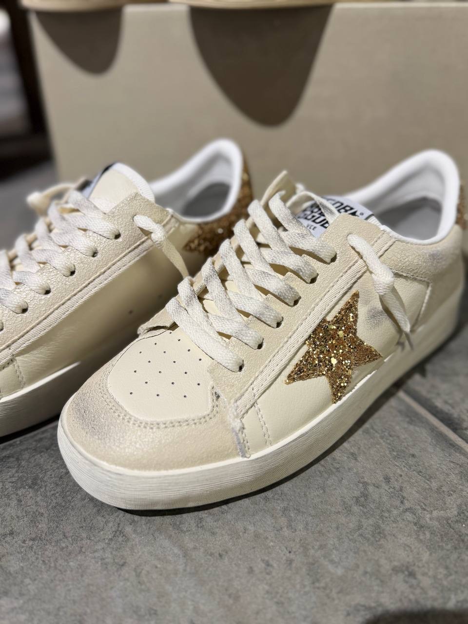 GOLDEN GOOSE — NO LOGO STORE