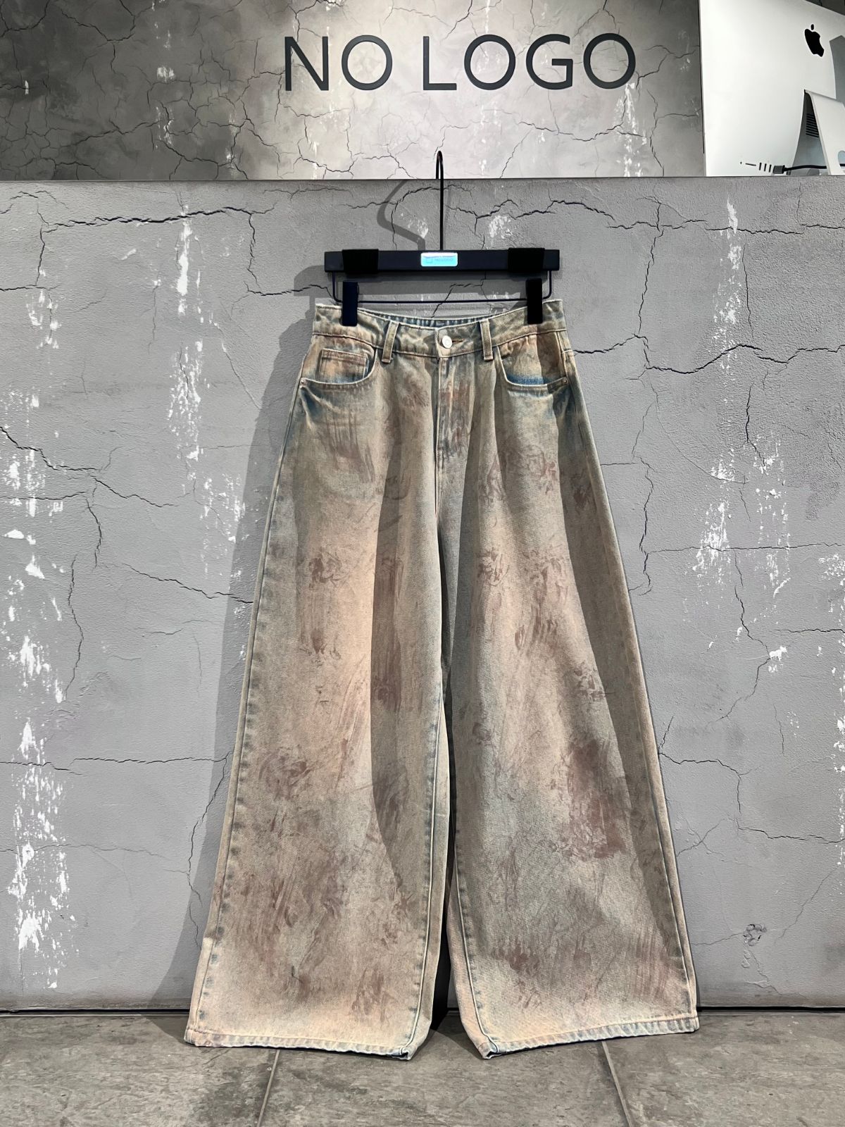Джинсы — NO LOGO STORE