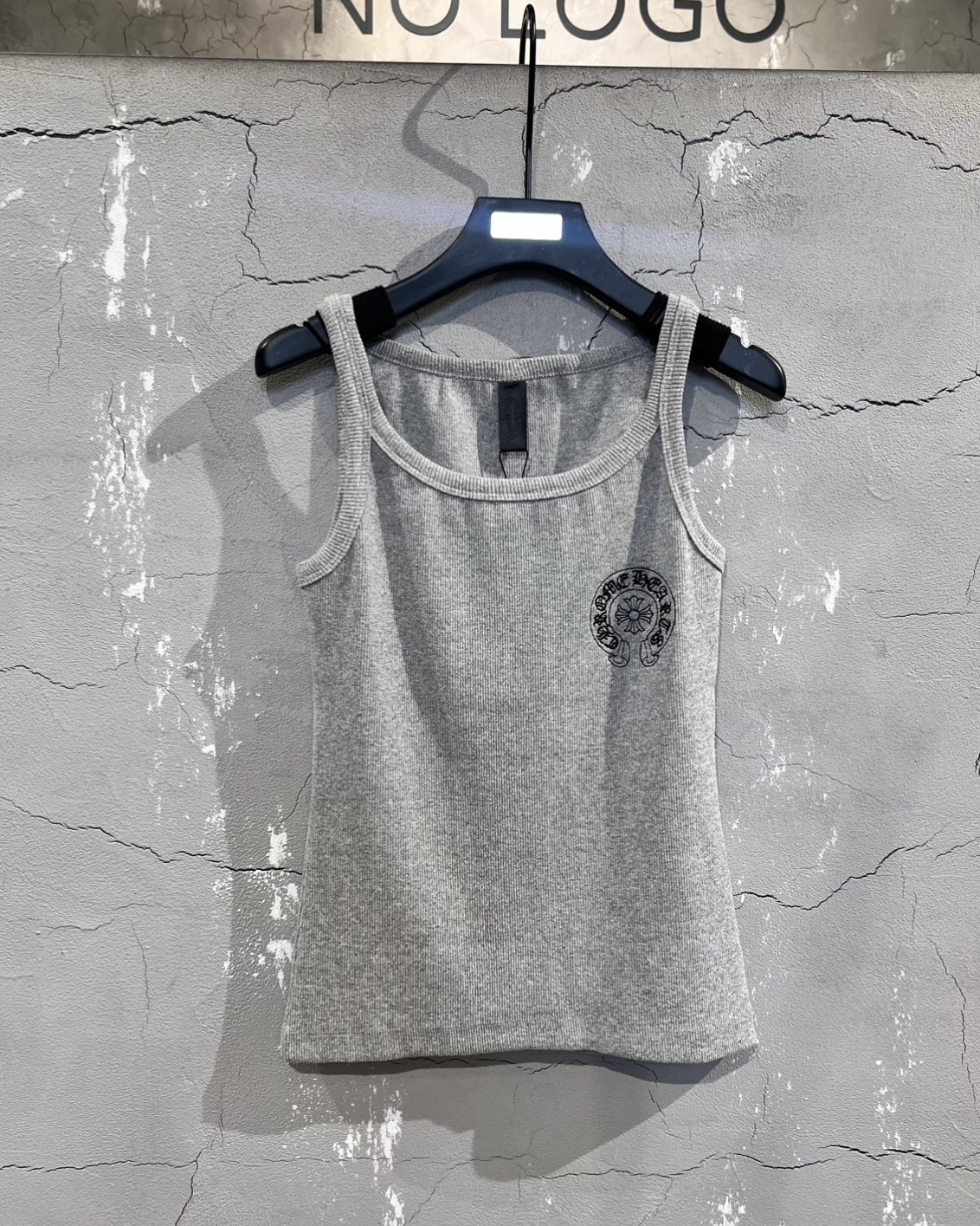 Майка CHROME HEARTS — NO LOGO STORE