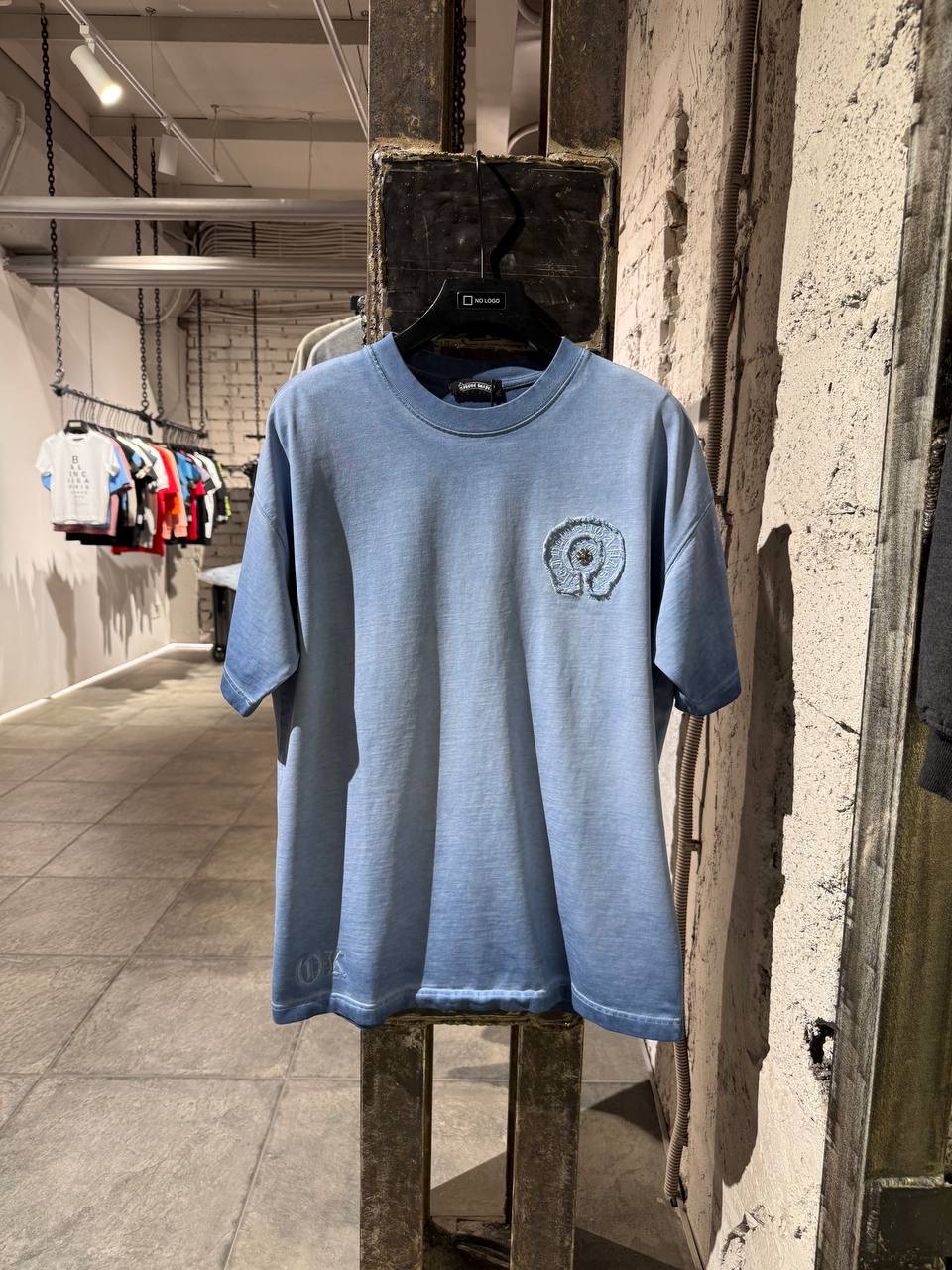 Футболка CHROME HEARTS — NO LOGO STORE