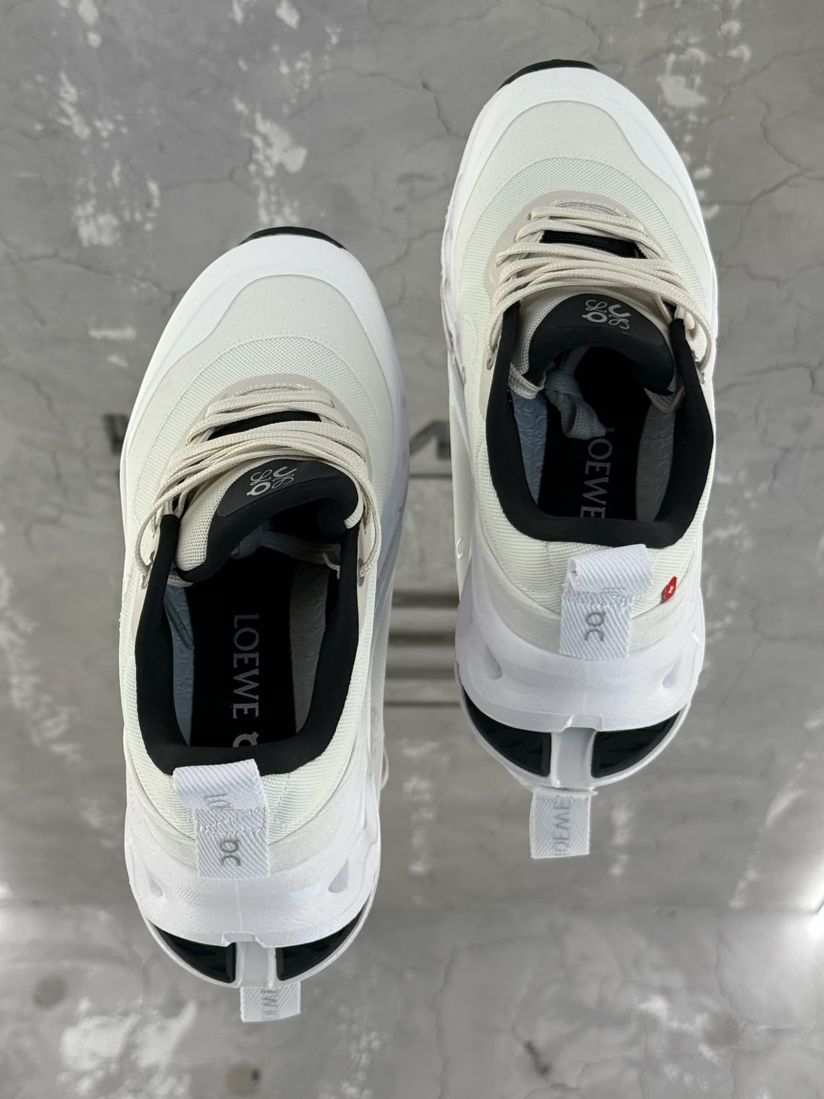 ON x LOEWE — Женское, NO LOGO STORE (фото 3)